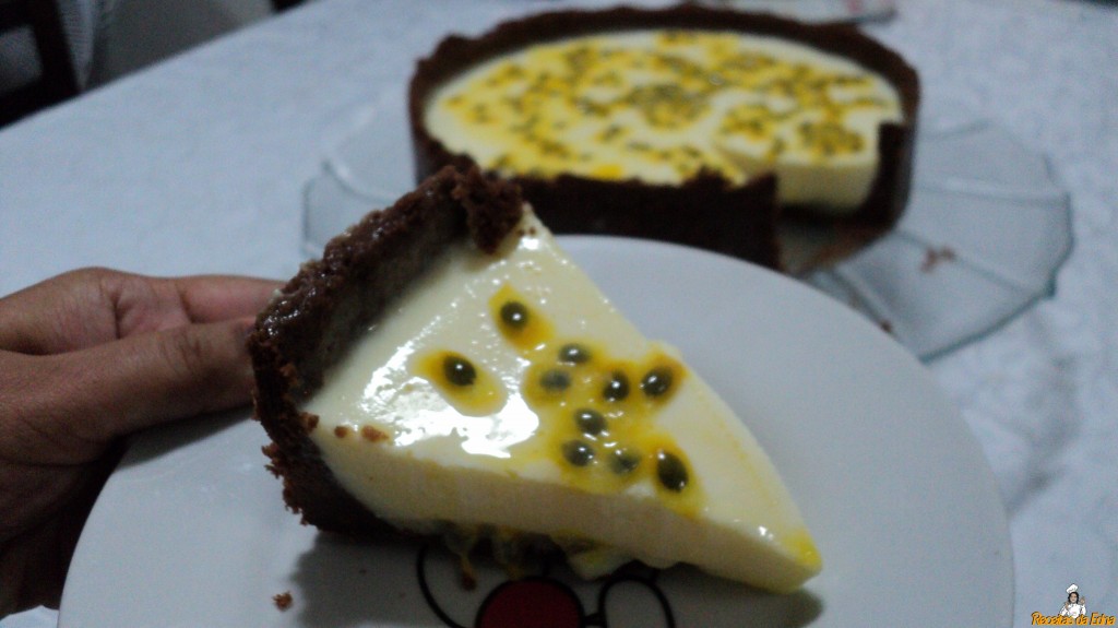 Torta Mousse de Maracujá com Brigadeiro Branco